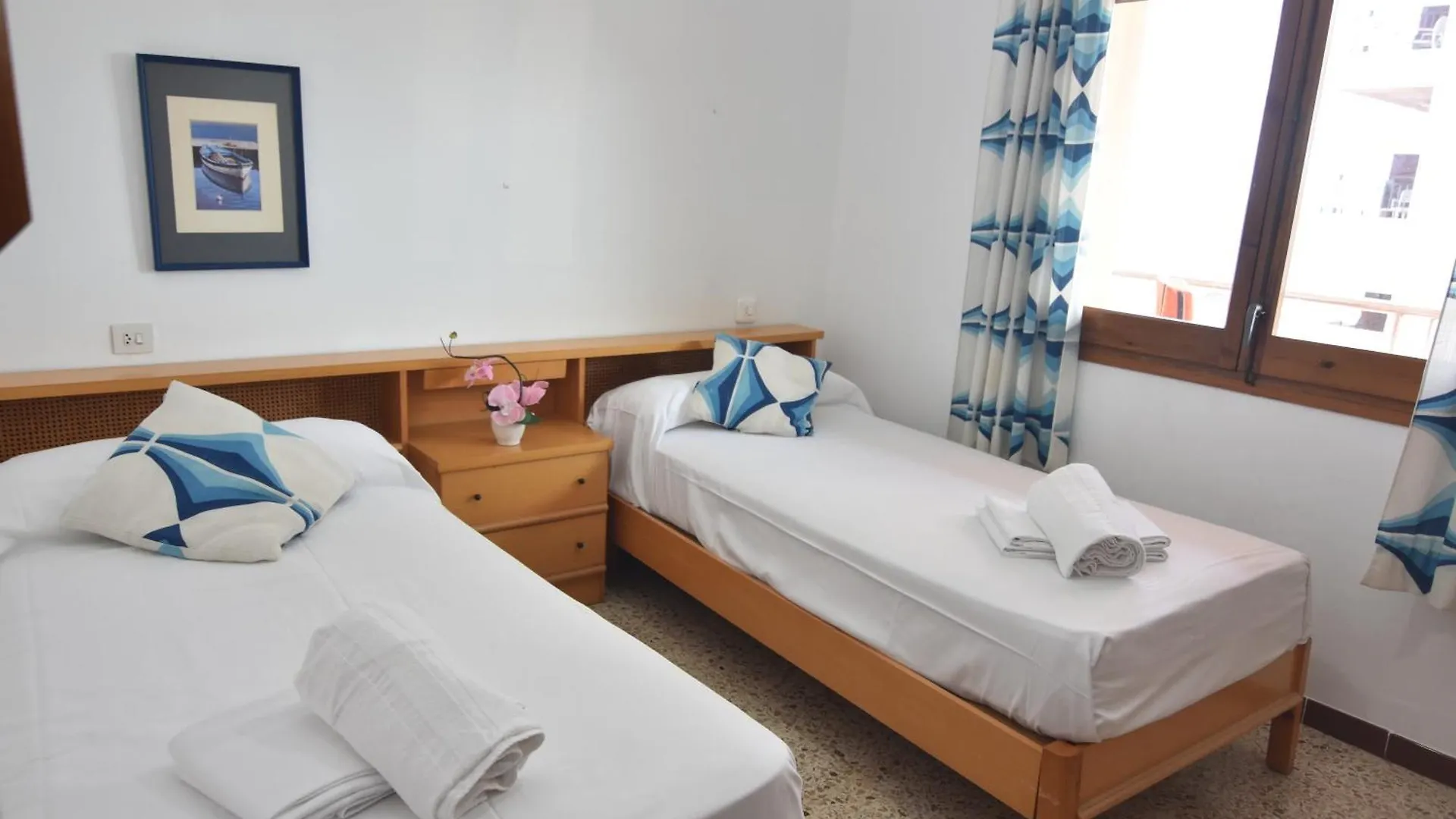 Rnet - Roses 5 Apartment